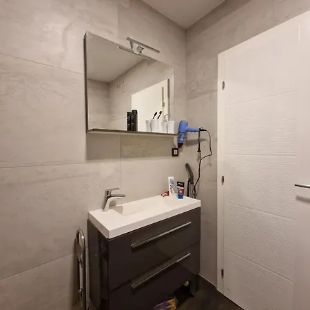 Wellness Black-white *